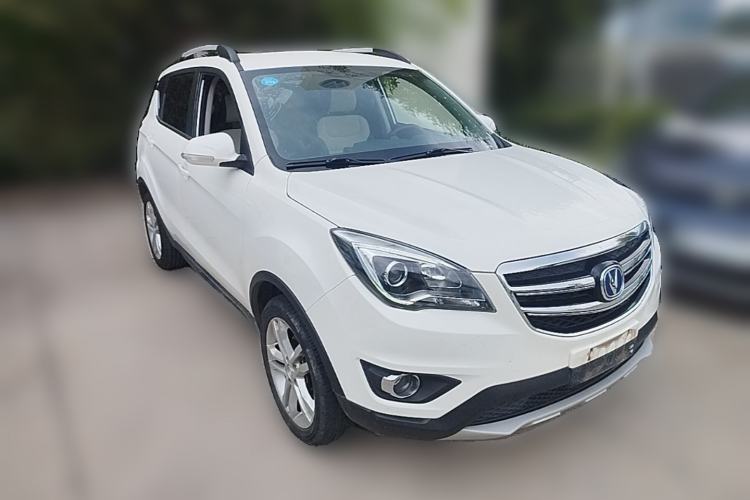Used CHANGAN CS35 2017 1.6L Automatic Luxury Model Front Right 45 Deg