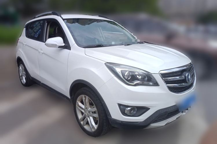 Used CHANGAN CS35 2017 1.6L Manual Luxury Model Front Right 45 Deg