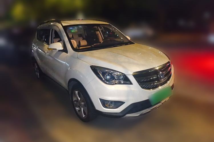 Used CHANGAN CS35 2017 1.6L Automatic Prestige Model Front Right 45 Deg