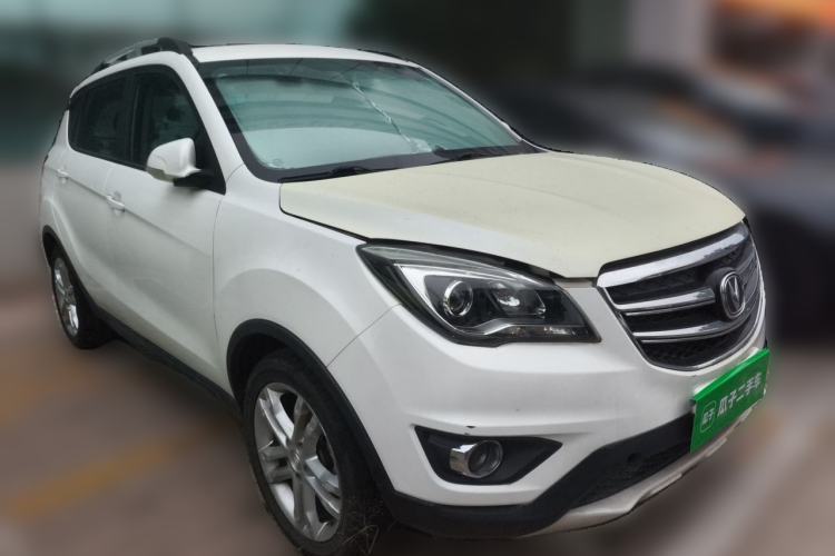 Used CHANGAN CS35 2017 1.6L Manual Luxury Model Front Right 45 Deg