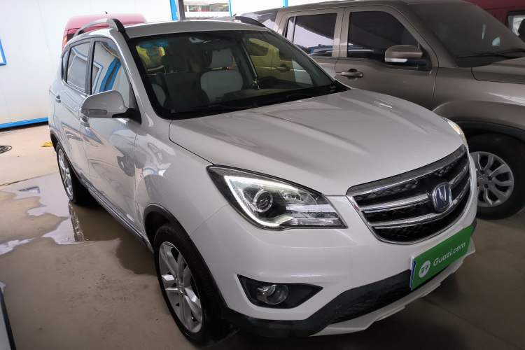 Used CHANGAN CS35 2017 1.6L Manual Luxury Model Front Right 45 Deg