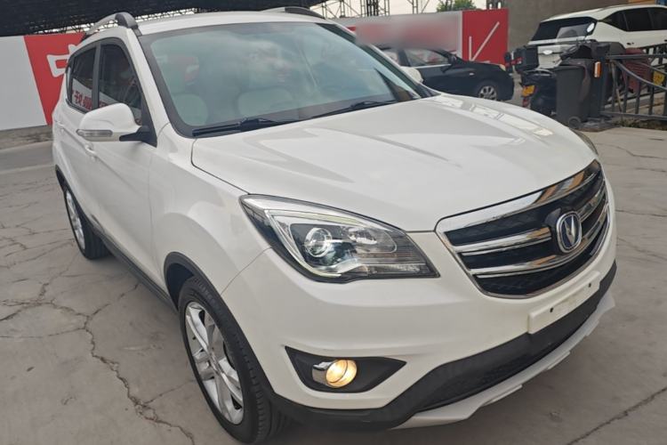 Used CHANGAN CS35 2017 1.6L Automatic Luxury Model Front Right 45 Deg