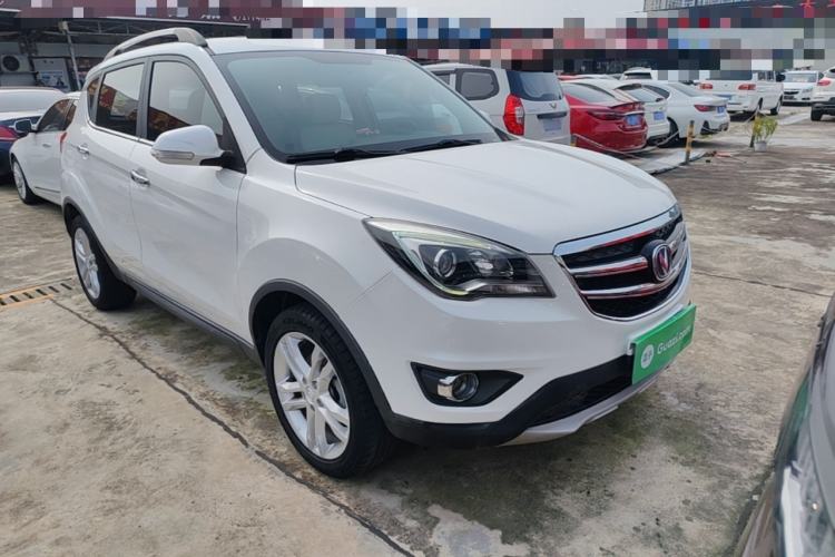Used CHANGAN CS35 2017 1.6L Automatic Luxury Model Front Right 45 Deg