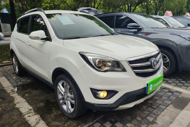 Used CHANGAN CS35 2017 1.6L Automatic Luxury Model Front Right 45 Deg