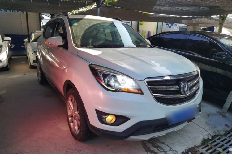 Used CHANGAN CS35 2017 1.6L Manual Luxury Model Front Right 45 Deg
