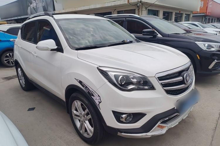 Used CHANGAN CS35 2017 1.6L Manual Luxury Model Front Right 45 Deg