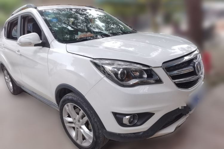 Used CHANGAN CS35 2017 1.6L Manual Luxury Model Front Right 45 Deg