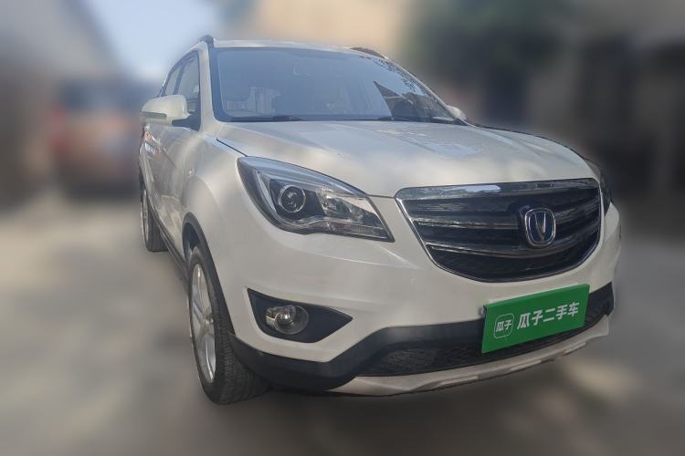 Used CHANGAN CS35 2017 1.6L Manual Luxury Model Front Right 45 Deg