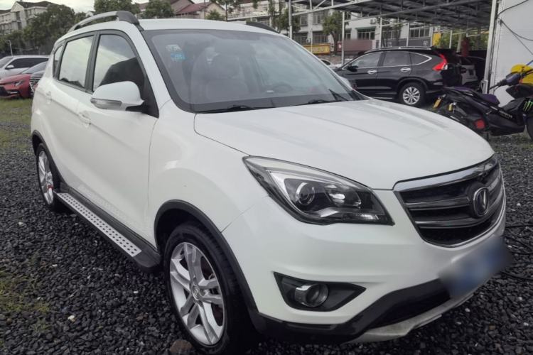 Used CHANGAN CS35 2017 1.6L Manual Luxury Model Front Right 45 Deg