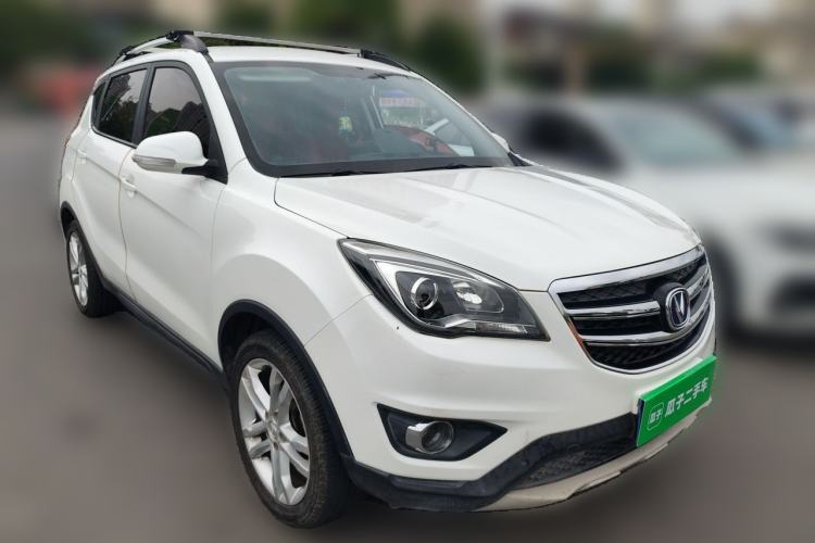 Used CHANGAN CS35 2017 1.6L Manual Luxury Model Front Right 45 Deg