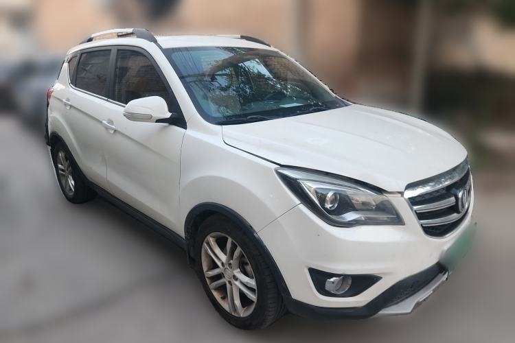 Used CHANGAN CS35 2017 1.6L Automatic Luxury Model Front Right 45 Deg
