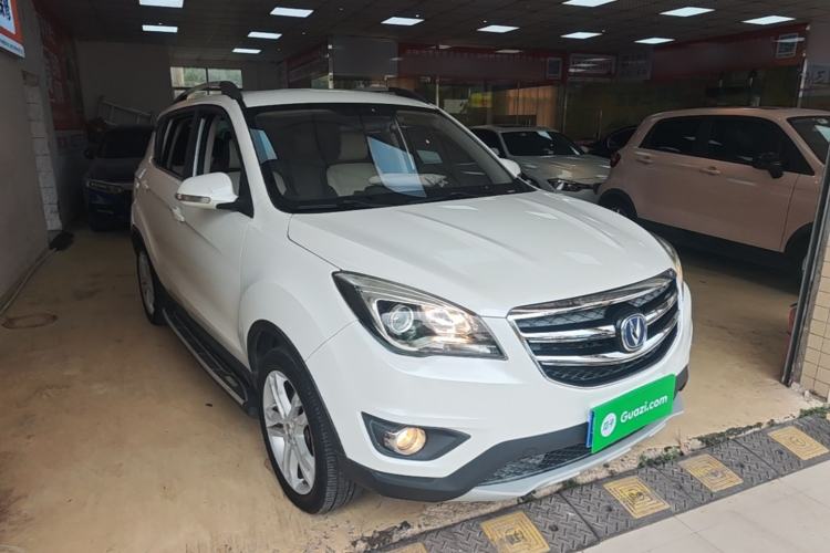 Used CHANGAN CS35 2017 1.6L Automatic Luxury Model Front Right 45 Deg