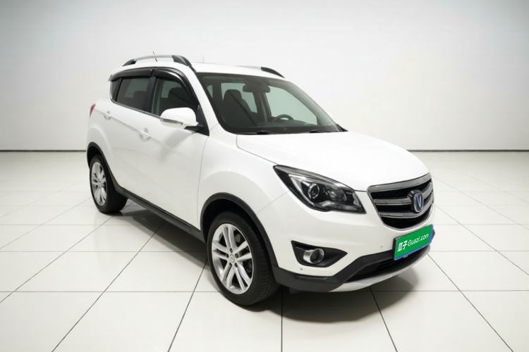 Used CHANGAN CS35 2017 1.6L Automatic Luxury Model Front Right 45 Deg