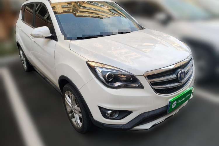 Used CHANGAN CS35 2017 1.6L Automatic Luxury Model Front Right 45 Deg