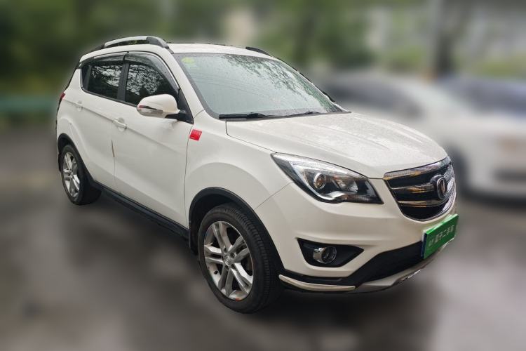 Used CHANGAN CS35 2017 1.6L Manual Luxury Model Front Right 45 Deg