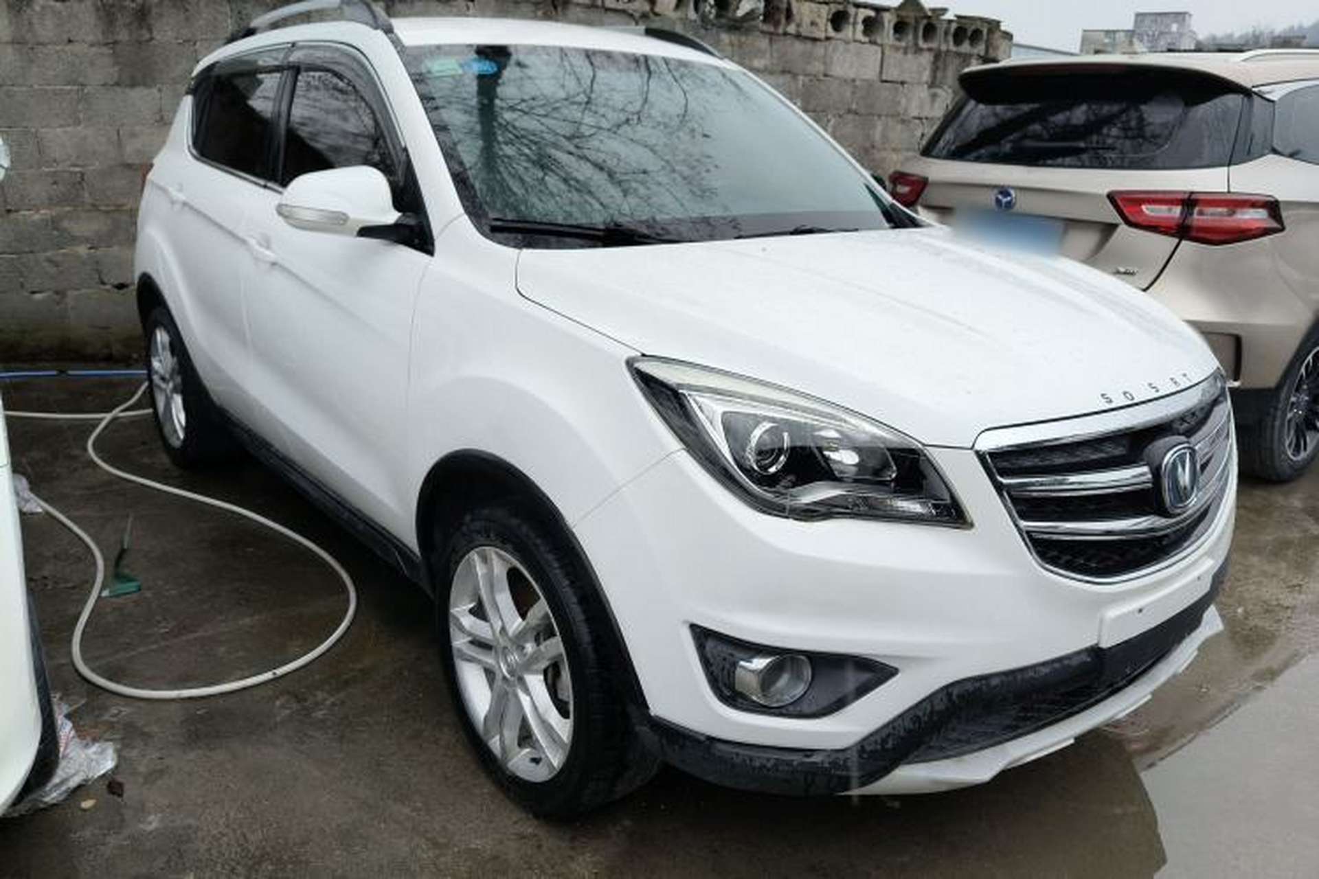 Used CHANGAN CS35 2017 1.6L Automatic Luxury Model Front Right 45 Deg