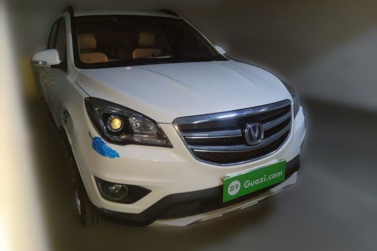 Used CHANGAN CS35 2017 1.6L Automatic Luxury Model Front Right 45 Deg