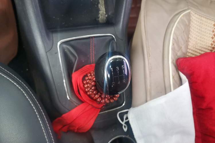 Used CHANGAN CS35 2017 1.6L Manual Luxury Model Gear Lever
