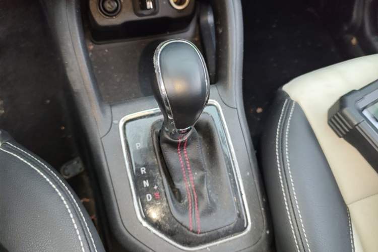 Used CHANGAN CS35 2017 1.6L Automatic Luxury Model Gear Lever