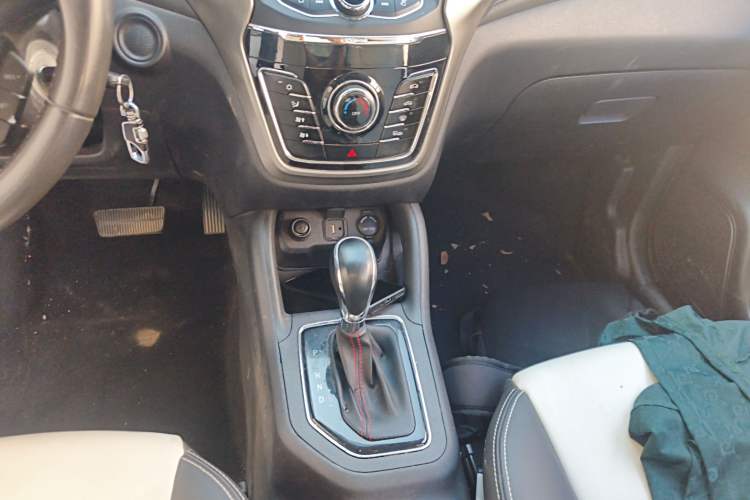 Used CHANGAN CS35 2017 1.6L Automatic Luxury Model Gear Lever