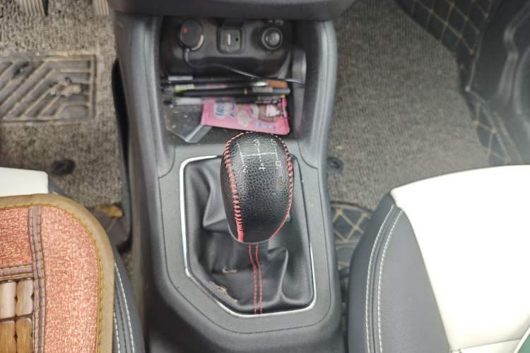 Used CHANGAN CS35 2017 1.6L Manual Luxury Model Gear Lever