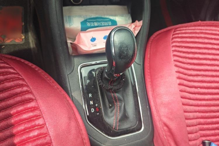 Used CHANGAN CS35 2017 1.6L Automatic Luxury Model Gear Lever