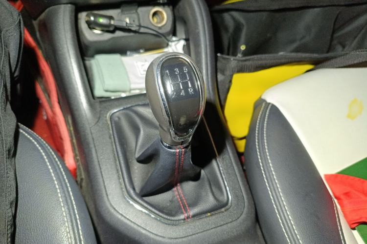 Used CHANGAN CS35 2017 1.6L Manual Luxury Model Gear Lever