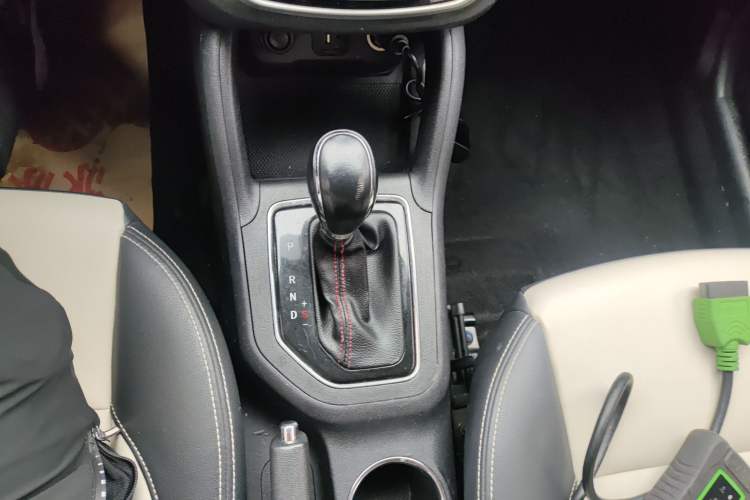 Used CHANGAN CS35 2017 1.6L Automatic Luxury Model Gear Lever