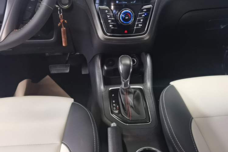 Used CHANGAN CS35 2017 1.6L Automatic Luxury Model Gear Lever