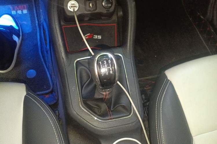 Used CHANGAN CS35 2017 1.6L Manual Luxury Model Gear Lever
