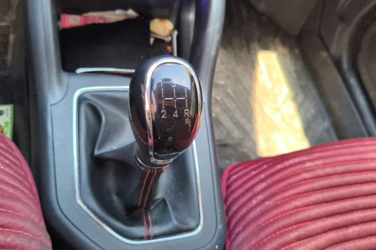 Used CHANGAN CS35 2017 1.6L Manual Luxury Model Gear Lever