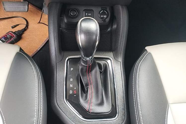 Used CHANGAN CS35 2017 1.6L Automatic Prestige Model Gear Lever
