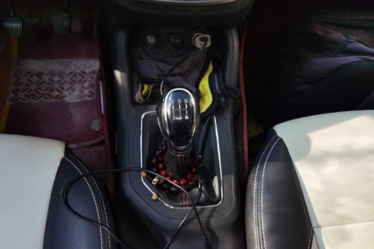 Used CHANGAN CS35 2017 1.6L Manual Luxury Model Gear Lever