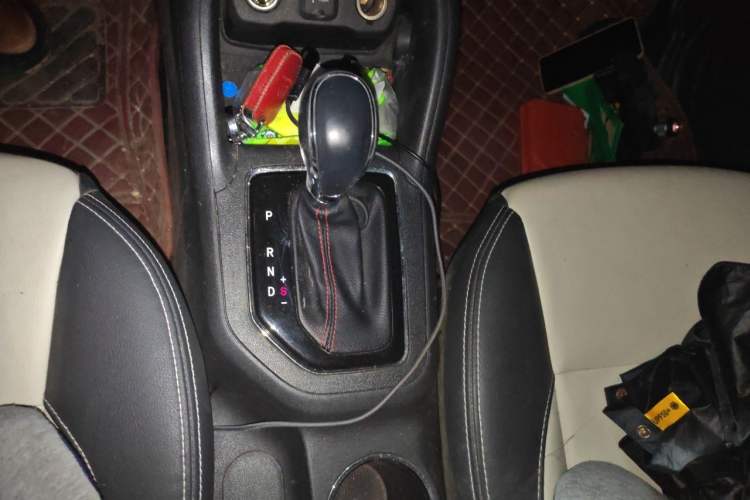 Used CHANGAN CS35 2017 1.6L Automatic Prestige Model Gear Lever