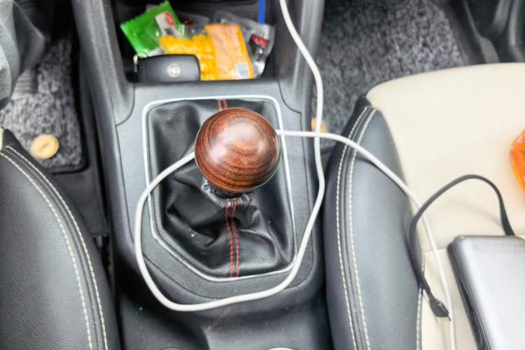 Used CHANGAN CS35 2017 1.6L Manual Luxury Model Gear Lever