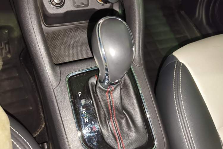 Used CHANGAN CS35 2017 1.6L Automatic Luxury Model Gear Lever