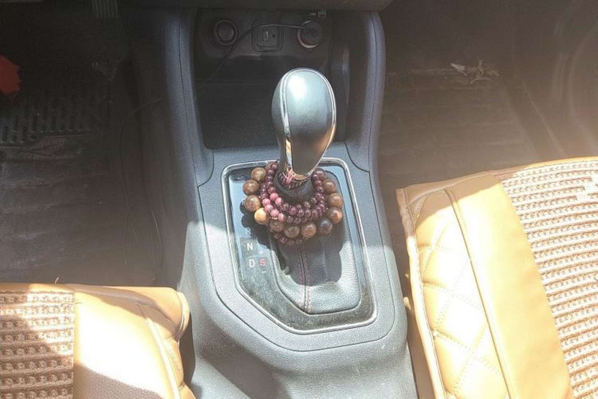 Used CHANGAN CS35 2017 1.6L Automatic Luxury Model Gear Lever