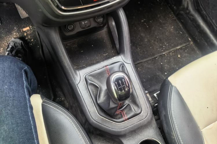 Used CHANGAN CS35 2017 1.6L Manual Luxury Model Gear Lever