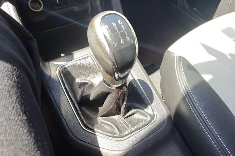 Used CHANGAN CS35 2017 1.6L Manual Luxury Model Gear Lever