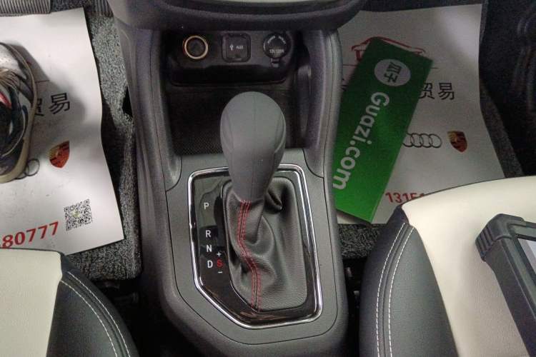 Used CHANGAN CS35 2017 1.6L Automatic Luxury Model Gear Lever