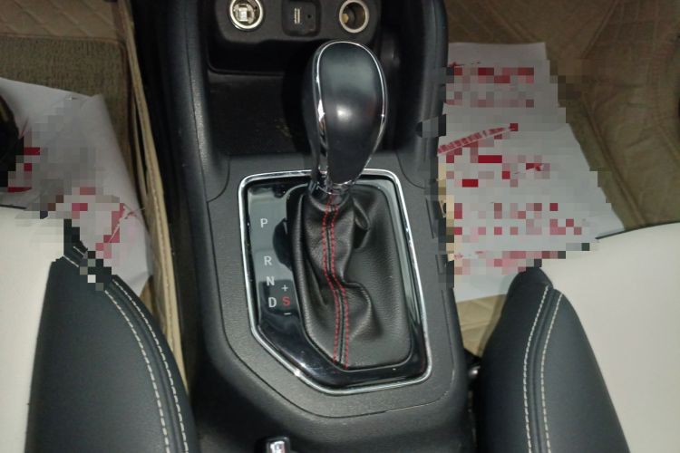 Used CHANGAN CS35 2017 1.6L Automatic Luxury Model Gear Lever