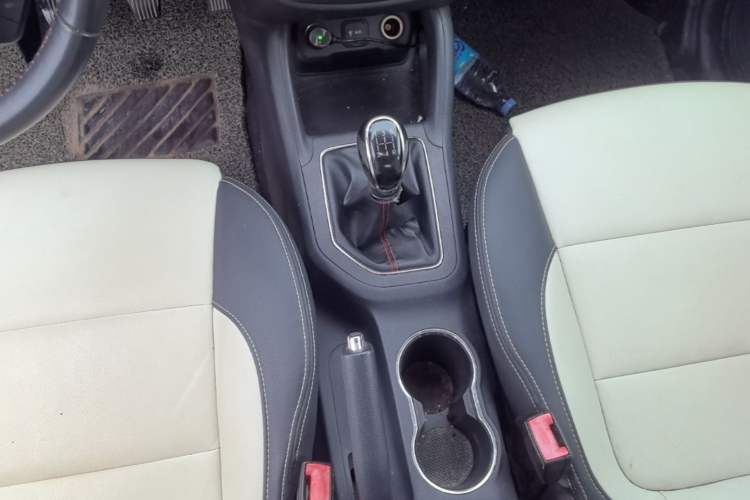 Used CHANGAN CS35 2017 1.6L Manual Luxury Model Gear Lever