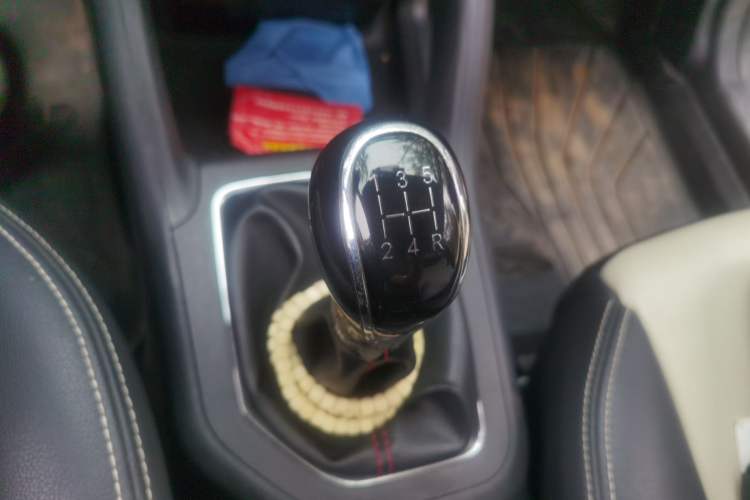 Used CHANGAN CS35 2017 1.6L Manual Luxury Model Gear Lever