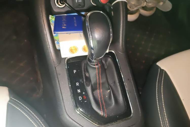 Used CHANGAN CS35 2017 1.6L Automatic Luxury Model Gear Lever