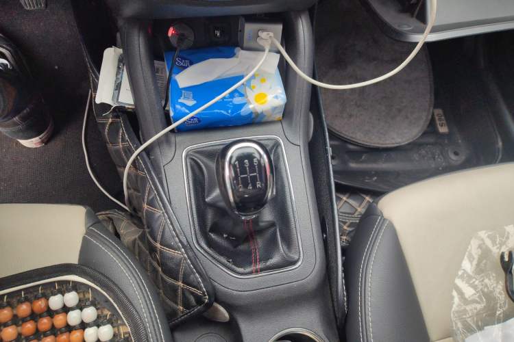 Used CHANGAN CS35 2017 1.6L Manual Luxury Model Gear Lever