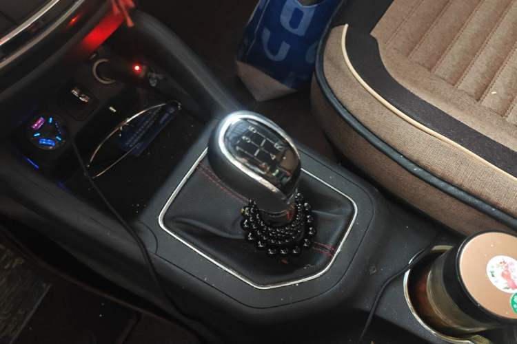 Used CHANGAN CS35 2017 1.6L Manual Luxury Model Gear Lever