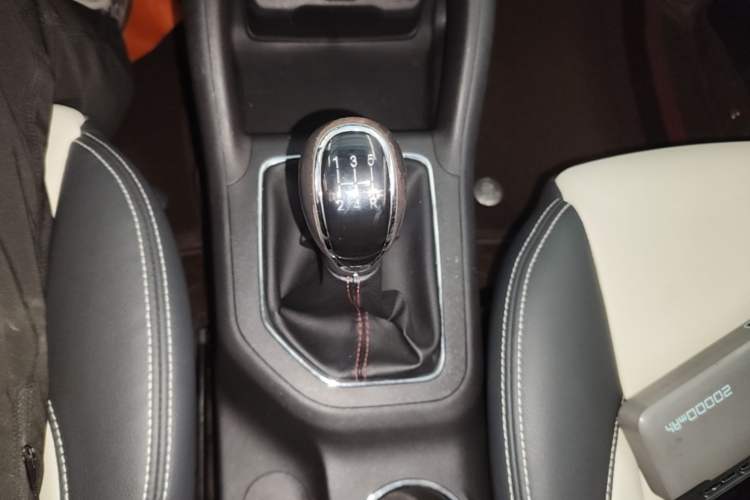 Used CHANGAN CS35 2017 1.6L Manual Luxury Model Gear Lever