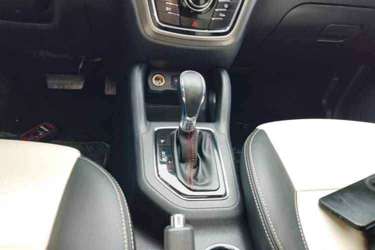 Used CHANGAN CS35 2017 1.6L Automatic Luxury Model Gear Lever