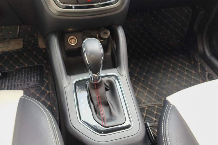 Used CHANGAN CS35 2017 1.6L Automatic Luxury Model Gear Lever