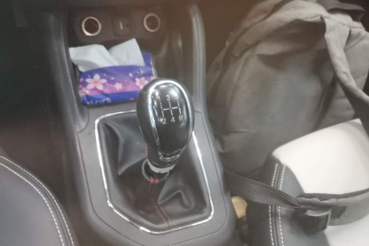 Used CHANGAN CS35 2017 1.6L Manual Luxury Model Gear Lever